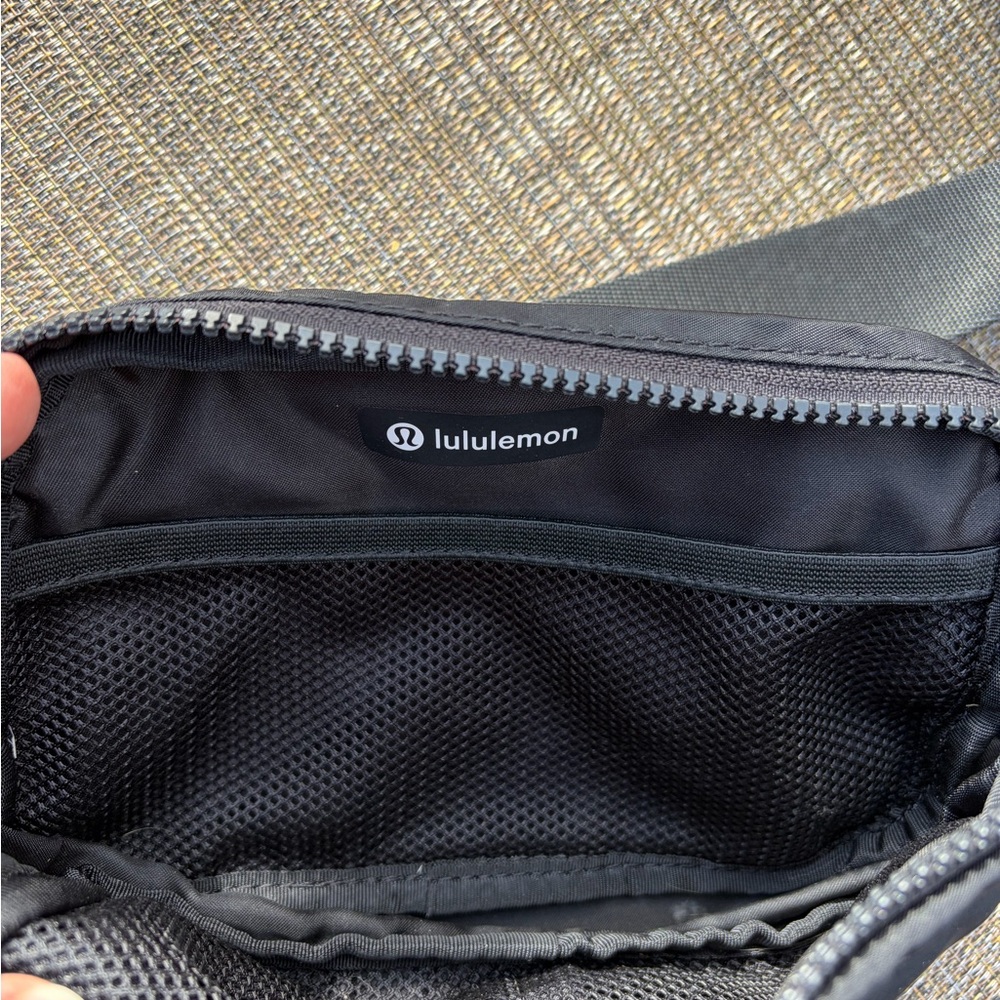 lululemon athletica Black Belt Bag for women - Picture 2 of 3